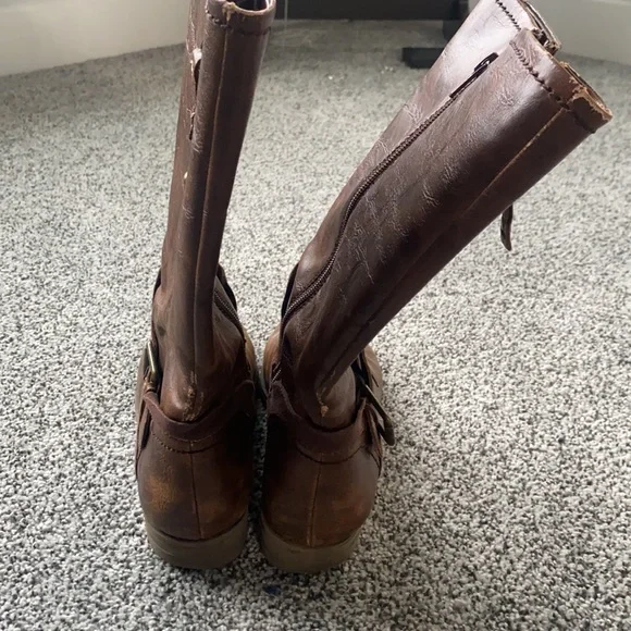 Naturalized boots - Picture 4 of 9